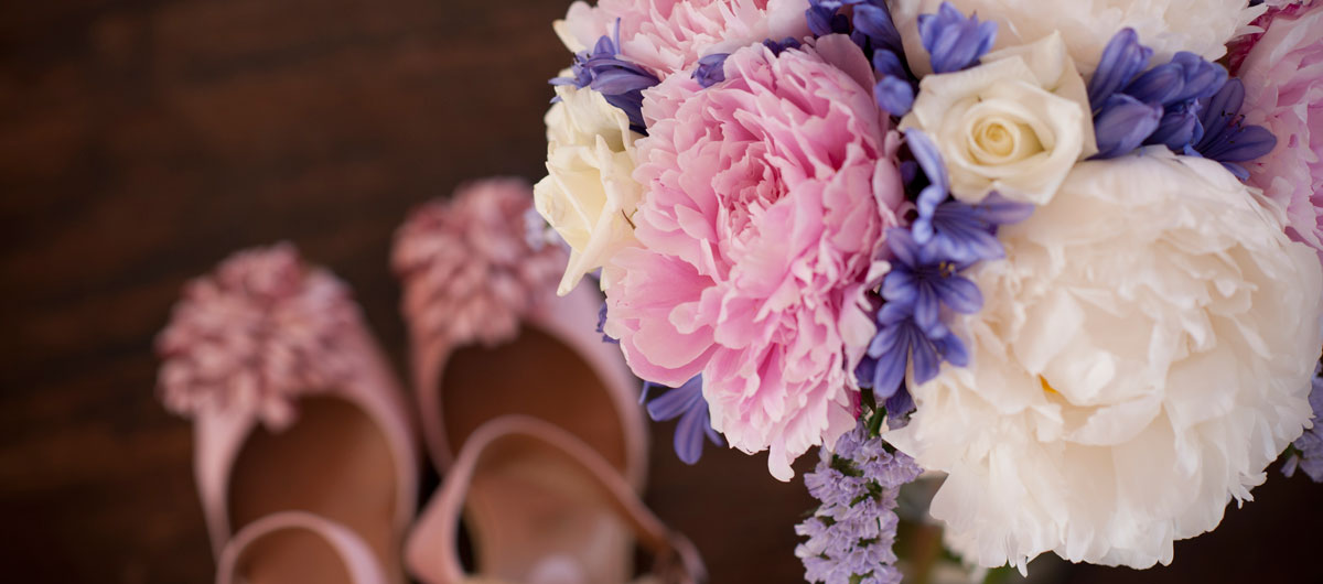 Zapatos y flores